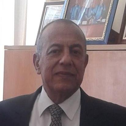 اسم الاستاذ