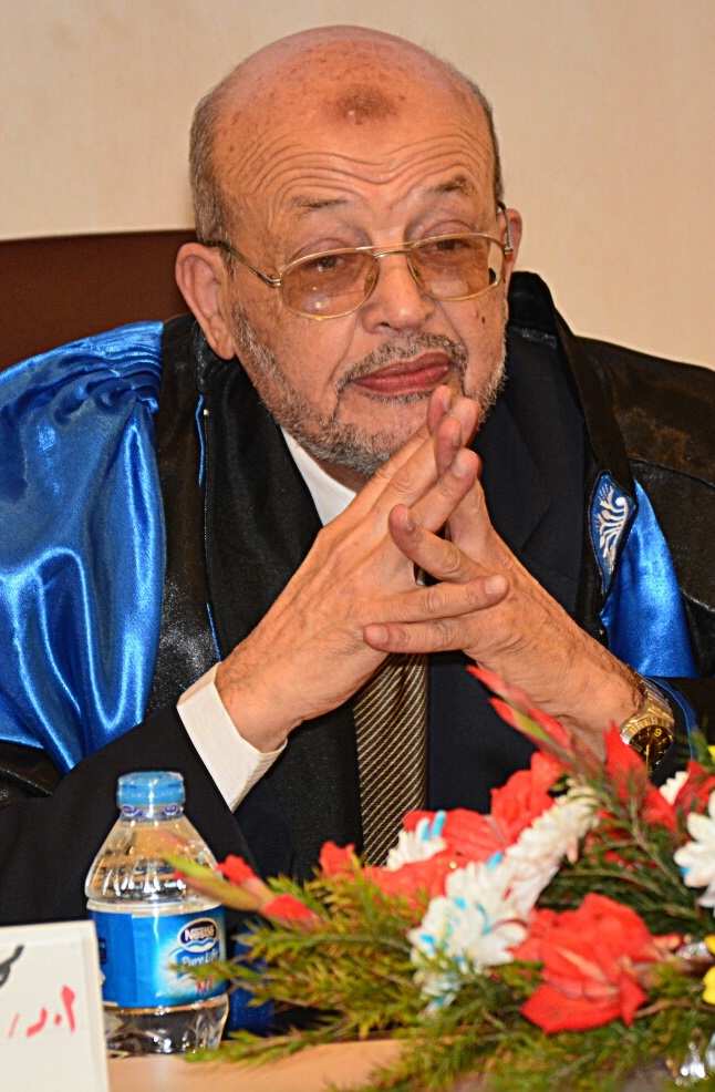 اسم الاستاذ